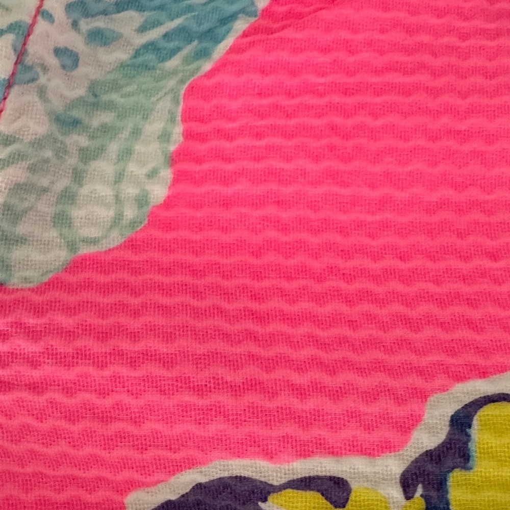 Lilly Pulitzer Hot Pink & Yellow Floral shorts - Picture 4 of 4